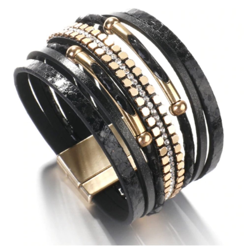 BLACK Leather Bracelet - Gold plated Chain details